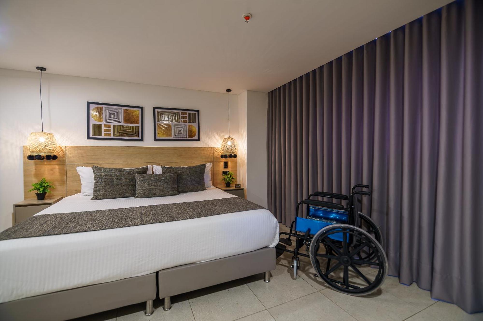 First Class Hotel Medellín Esterno foto